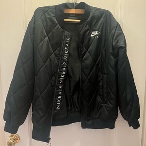 Nike Air quilted bomber jacket in sleek black, XS (oversized fit)